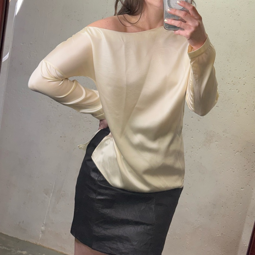 Tibi 100% Silk Elegant Cream Asymmetric Blouse Size XS Relaxed